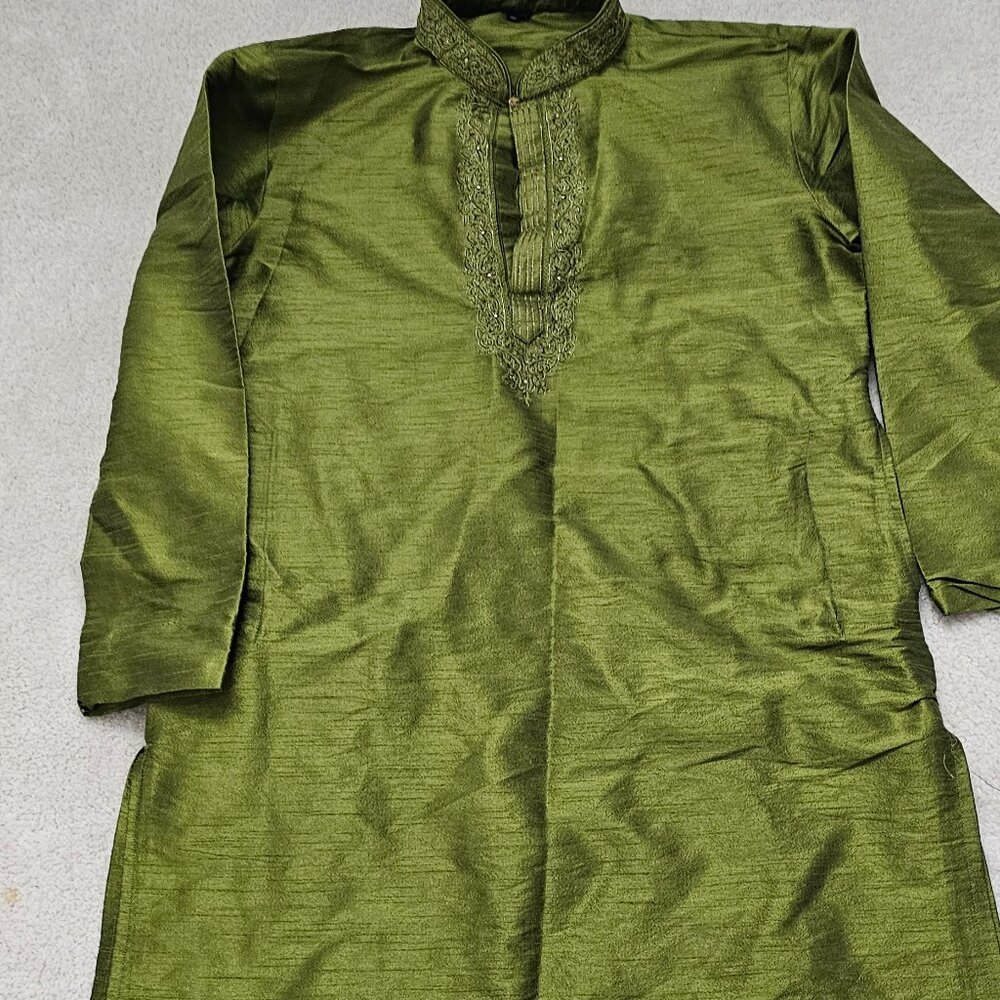 Men's kurtha and pajama set
